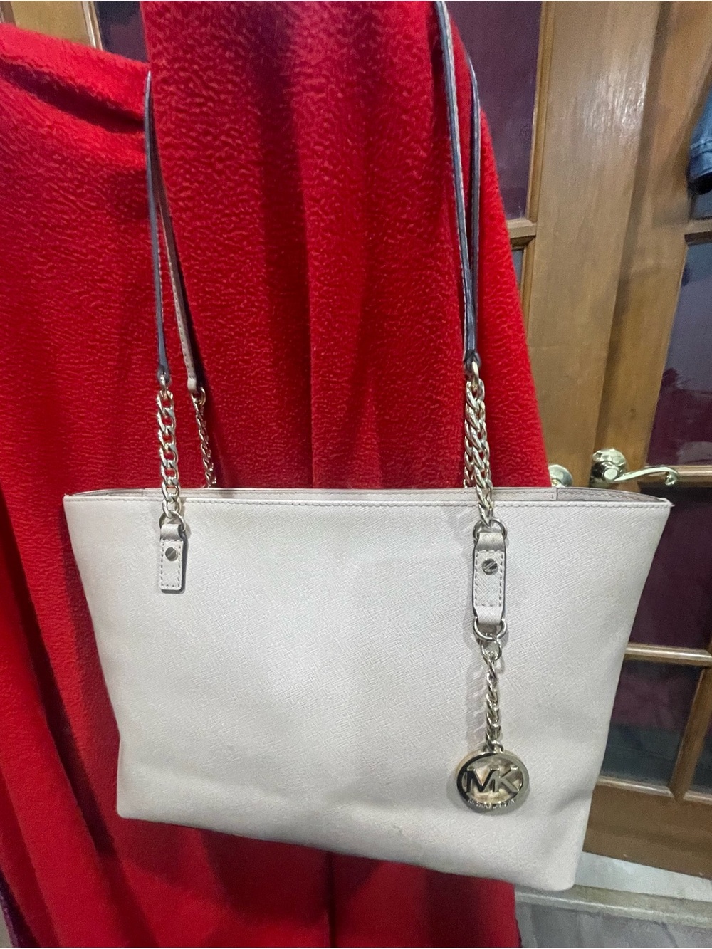 Michael Kors Jet Set White Saffiano Chain-Handle Tote with MK Charm